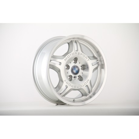 Front W713-1 BMW Silver R17x7.5J 5x120 72.56mm