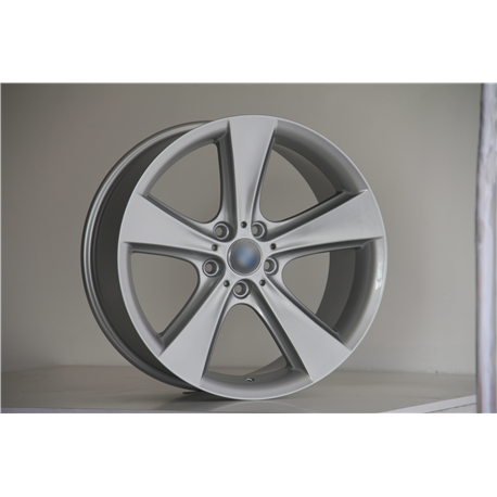 Front W714-3 BMW Silver R18x8.5J 5x120mm 74.1
