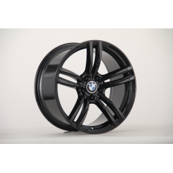 Front W748-8 BMW Gloss Black R19x8.5J 5x120 72.6mm