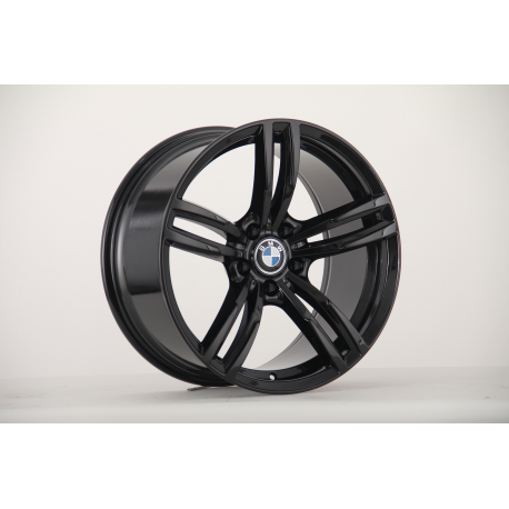 Front W748-8 BMW Gloss Black R19x8.5J 5x120 72.6mm